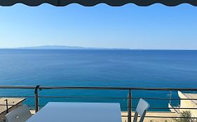 Blue Sea Apartments