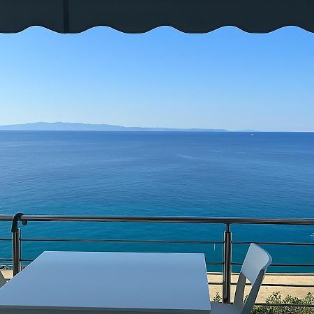 Blue Sea Apartments Qeparo Esterno foto