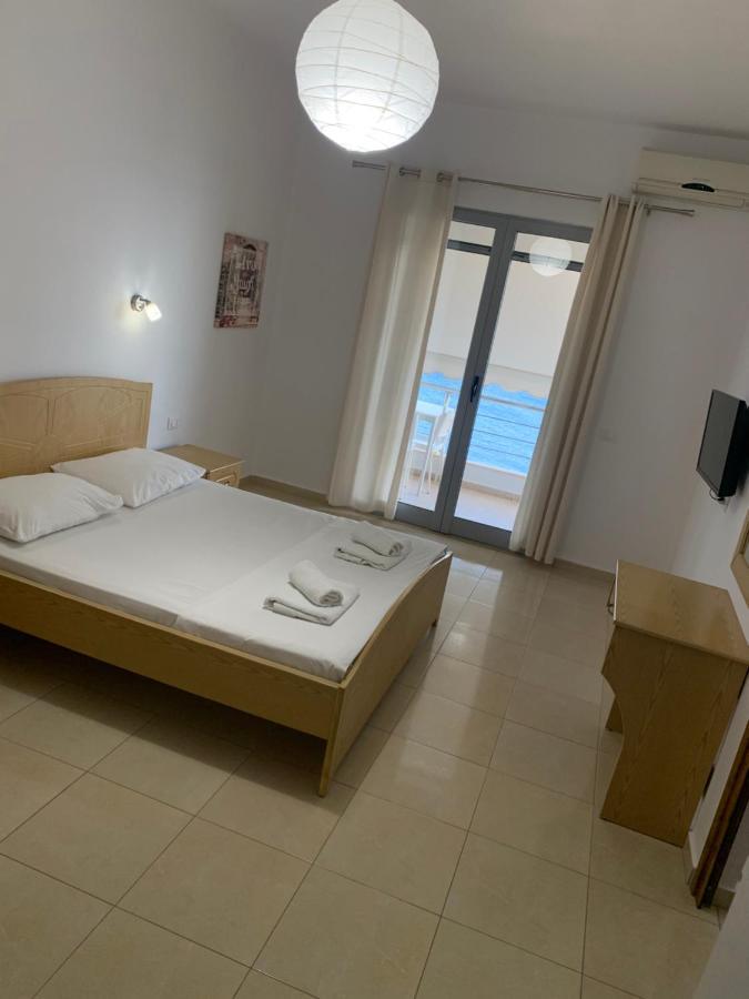 Blue Sea Apartments Qeparo Esterno foto