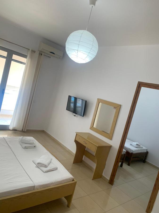 Blue Sea Apartments Qeparo Esterno foto